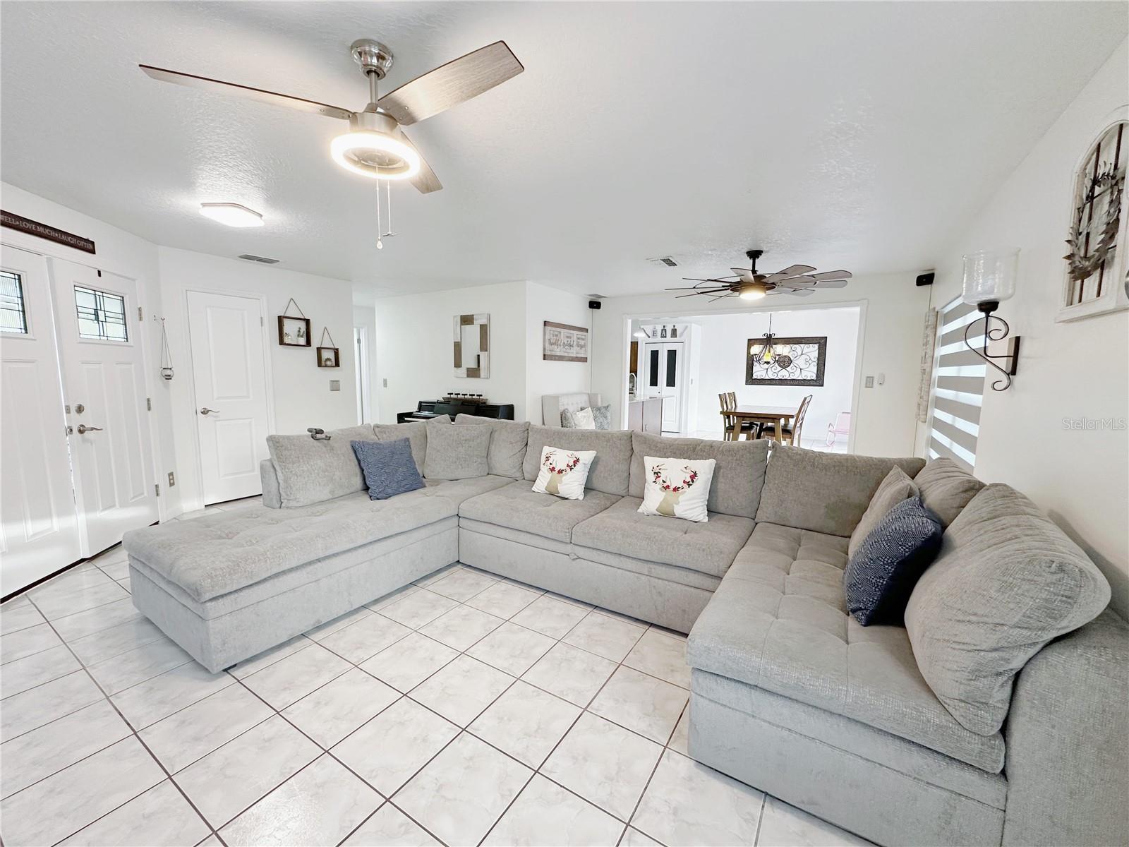 Image 3 of 15 For 2404 39th Avenue