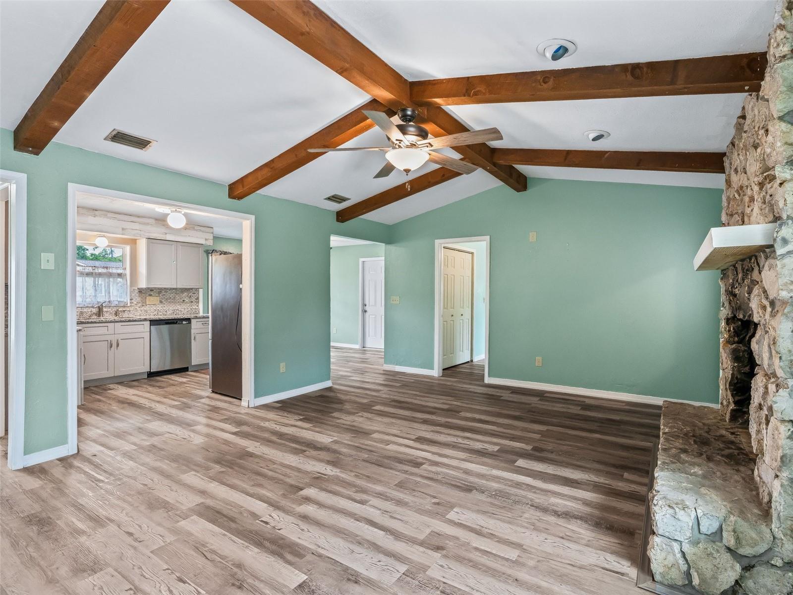Image 18 of 40 For 4091 4th Terrace