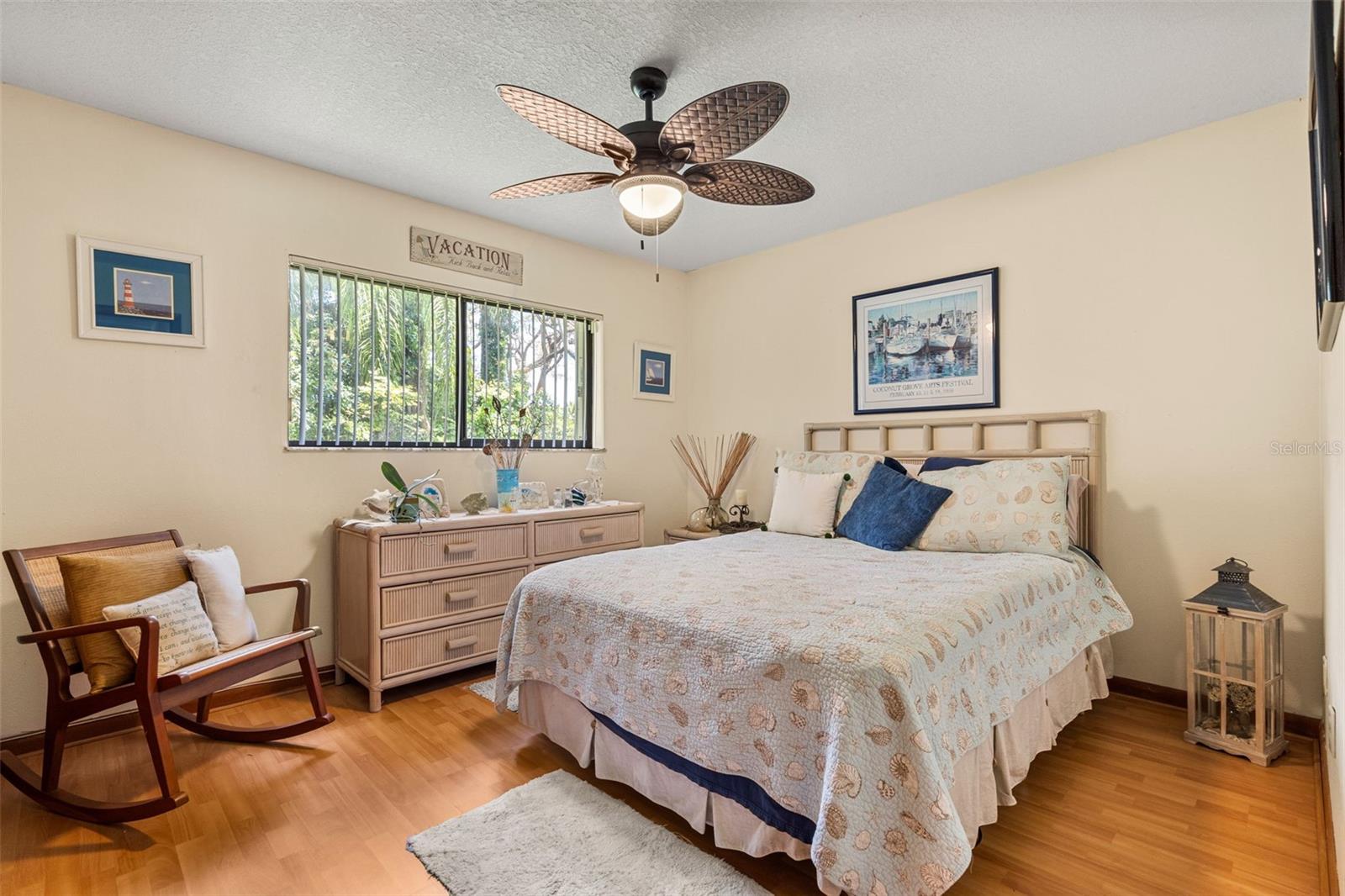 Image 20 of 63 For 15299 167th Street