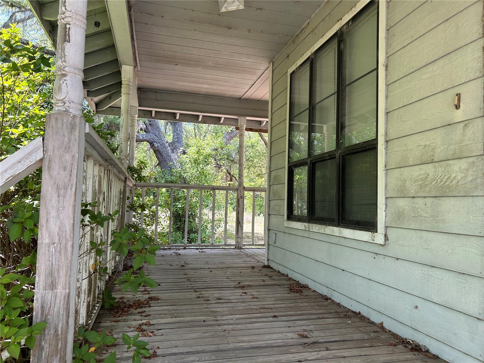 Image 5 of 25 For 11051 40th Street