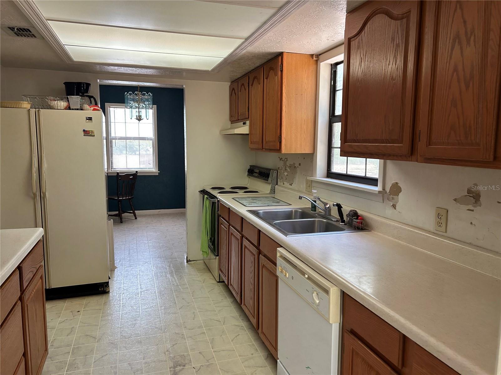 Image 6 of 25 For 11051 40th Street