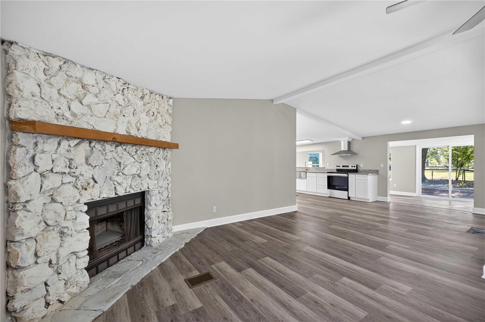 Image 10 of 36 For 8495 33rd Court