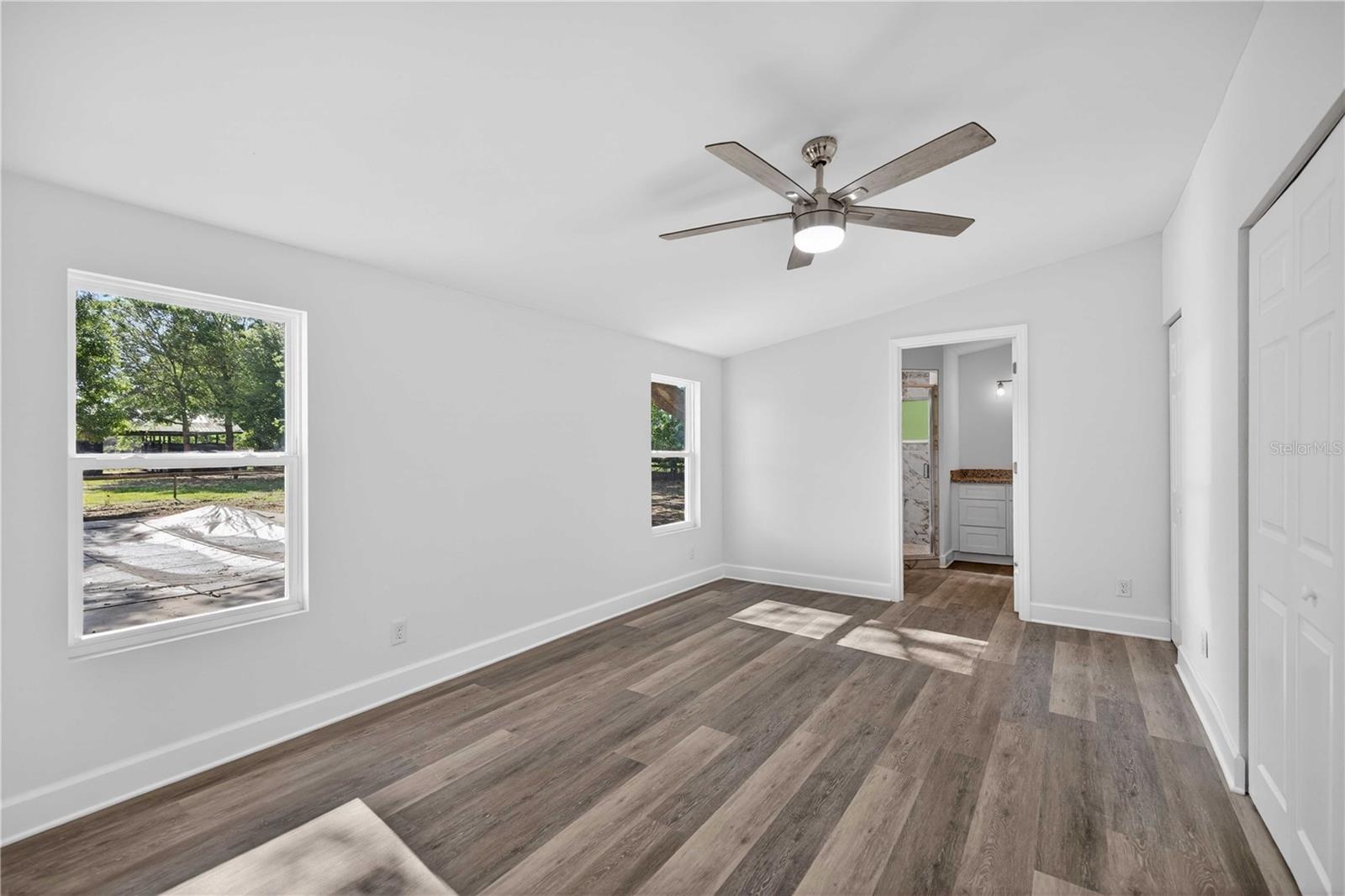 Image 18 of 36 For 8495 33rd Court