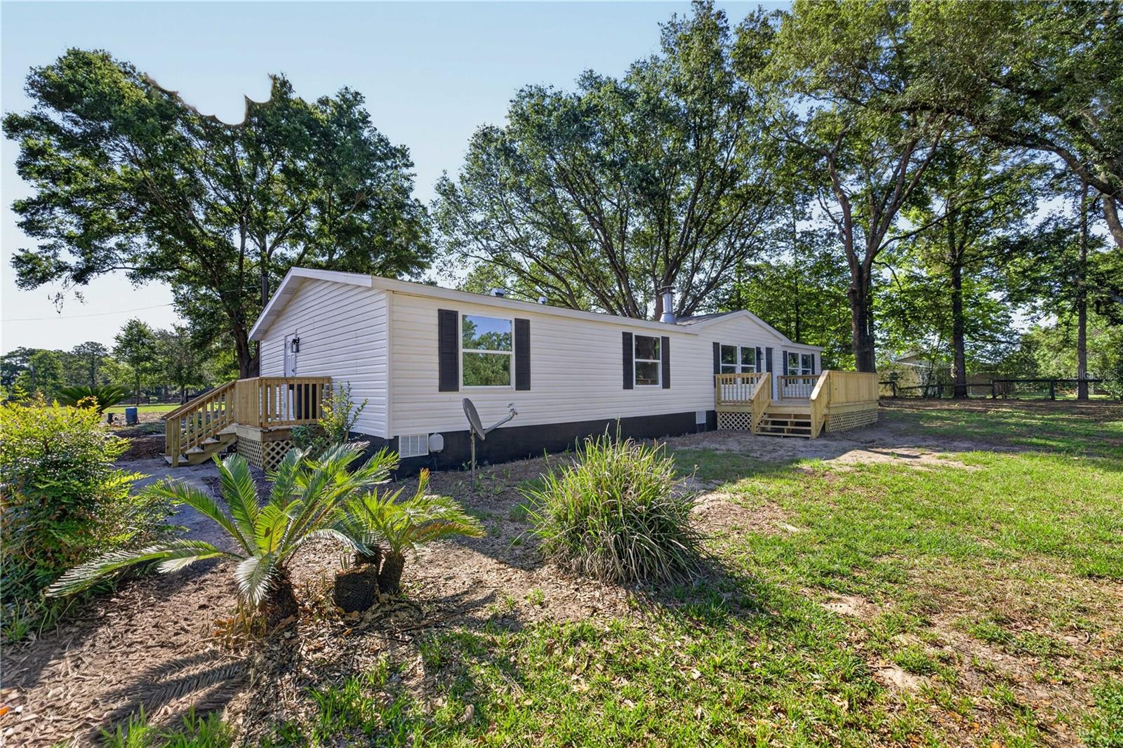 Image 2 of 36 For 8495 33rd Court