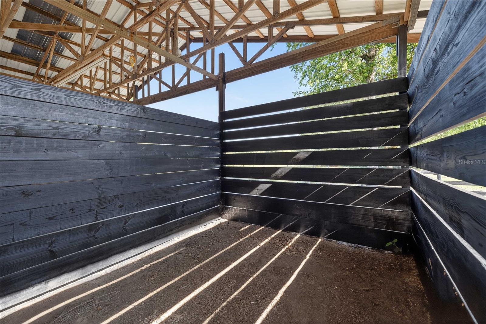 Image 33 of 36 For 8495 33rd Court