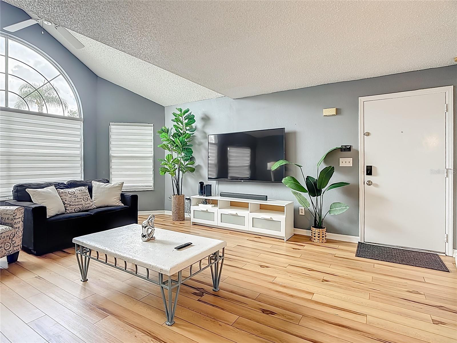 Image 6 of 35 For 2753 Poinciana Boulevard 37