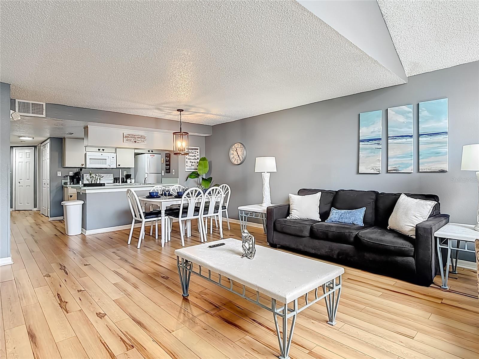 Image 8 of 35 For 2753 Poinciana Boulevard 37