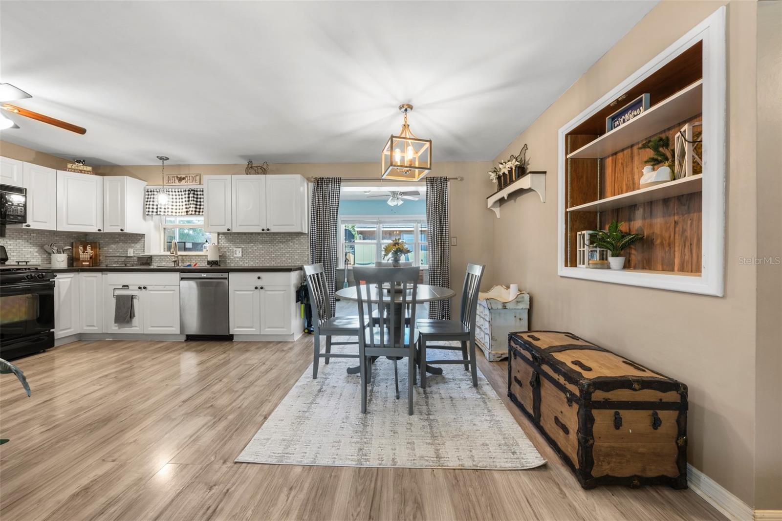 Image 11 of 39 For 1207 Orange Avenue