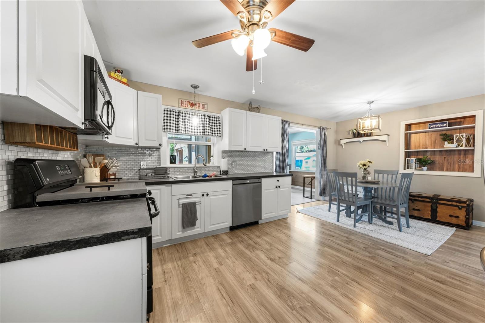 Image 8 of 39 For 1207 Orange Avenue