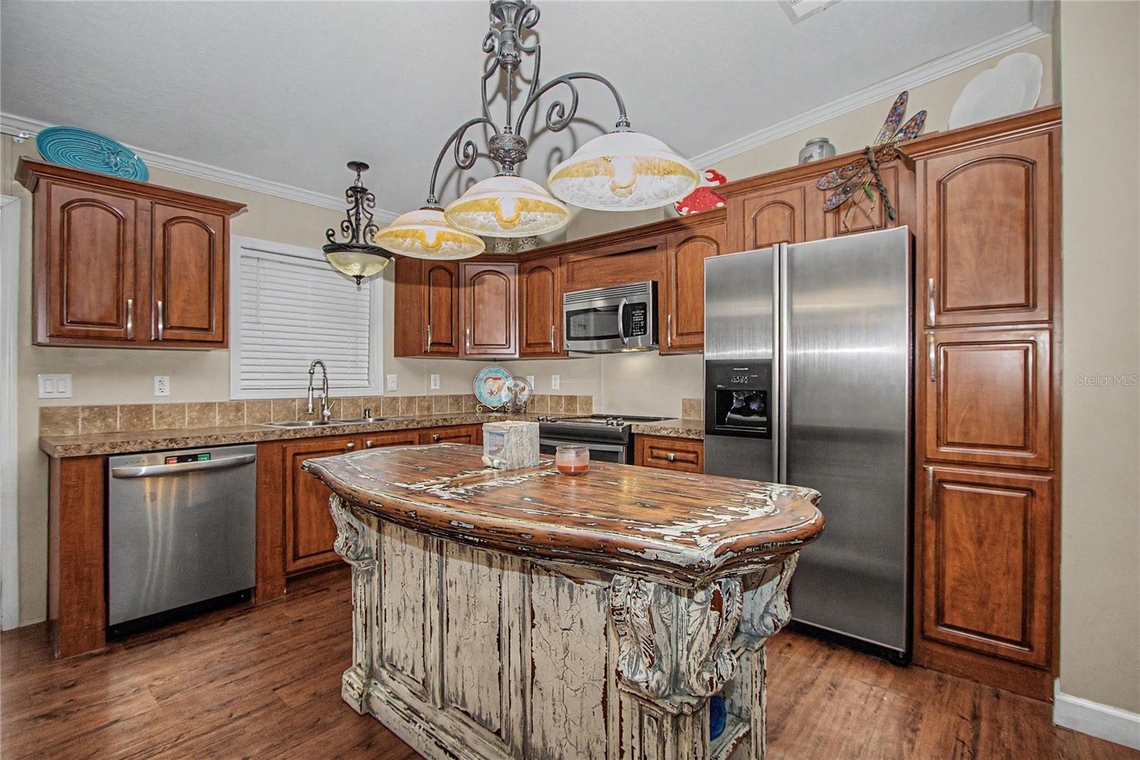 Image 3 of 66 For 56348 Maple Road