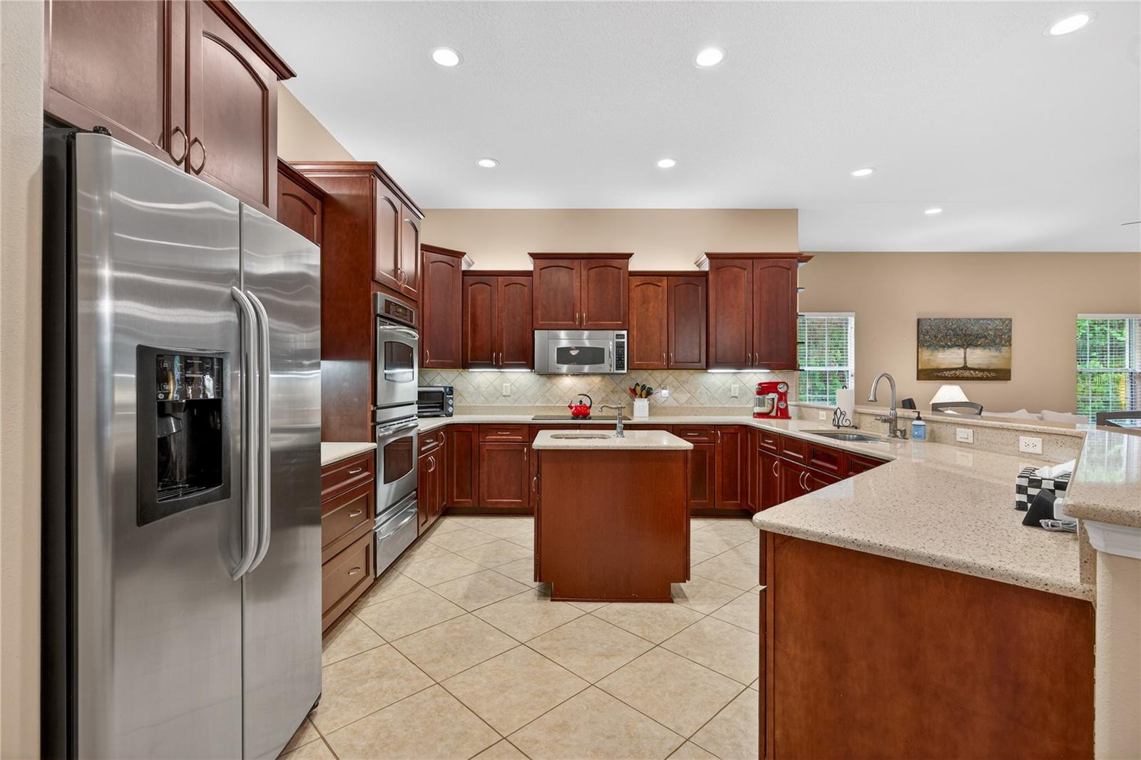 Listing photo id 22 for 4052 Mayan Drive