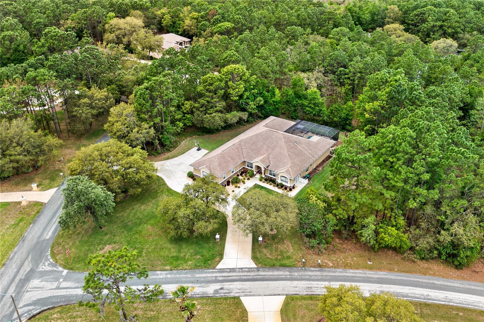 Listing photo id 68 for 4052 Mayan Drive