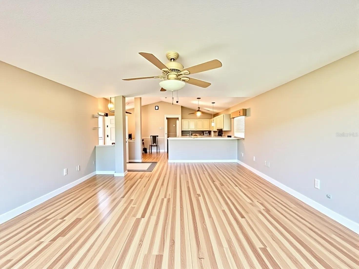 Image 11 of 24 For 17552 119th Circle