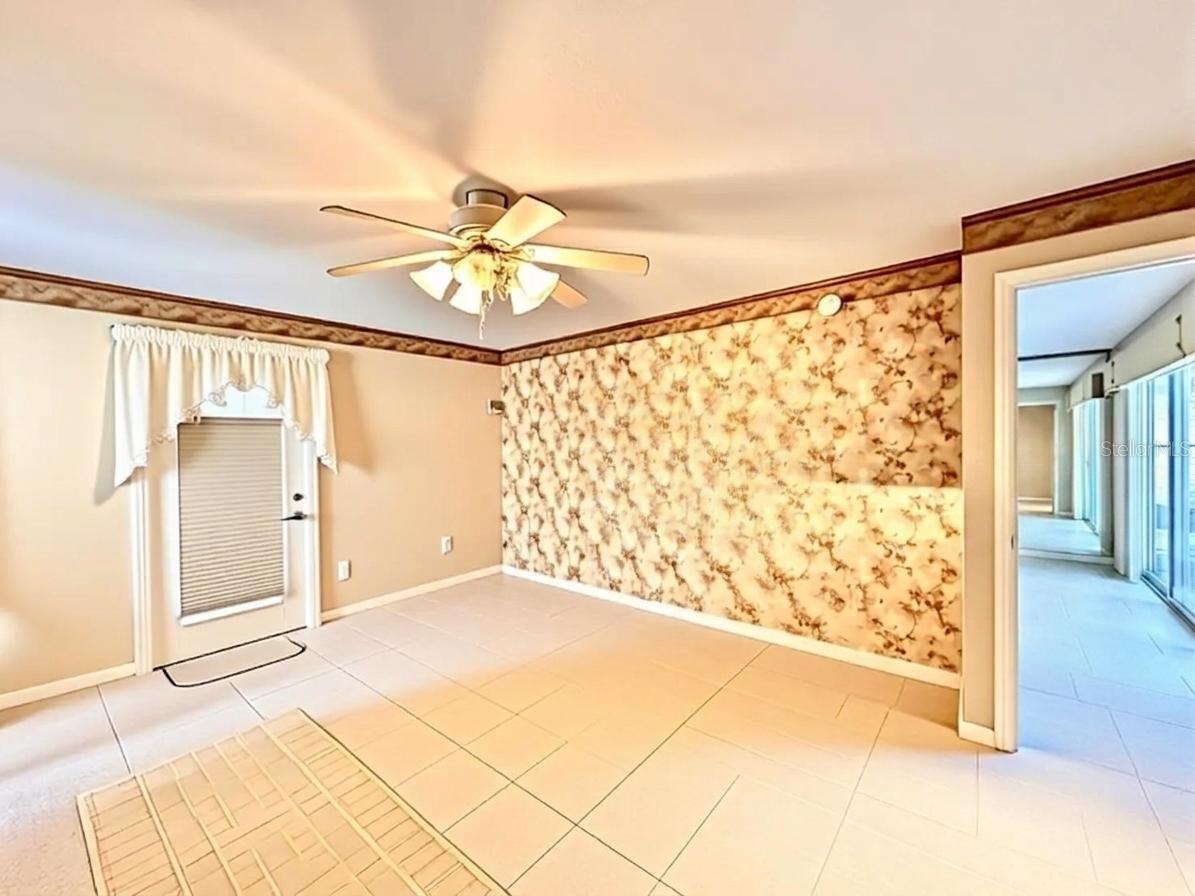 Image 14 of 24 For 17552 119th Circle