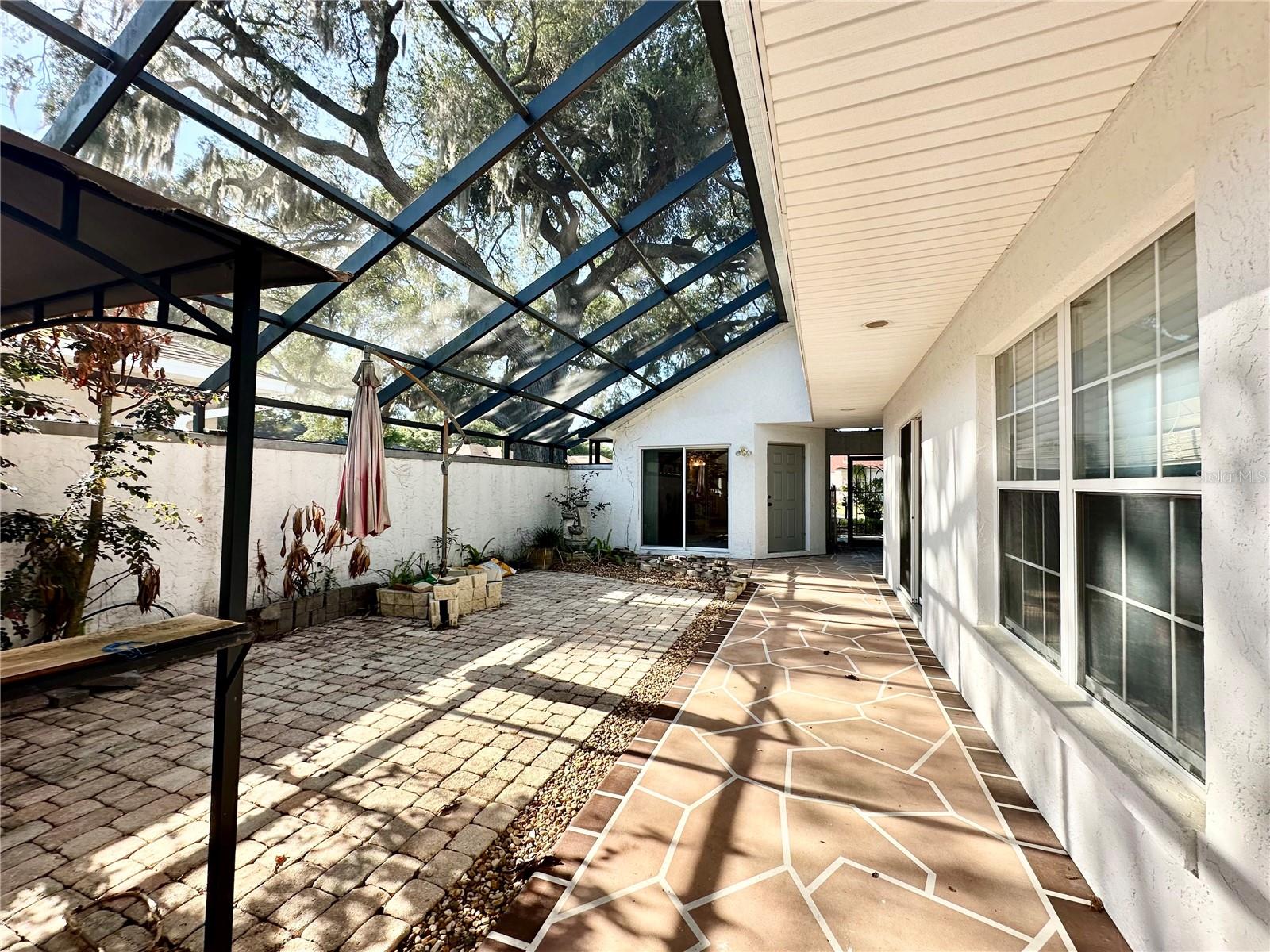 Image 4 of 24 For 17552 119th Circle