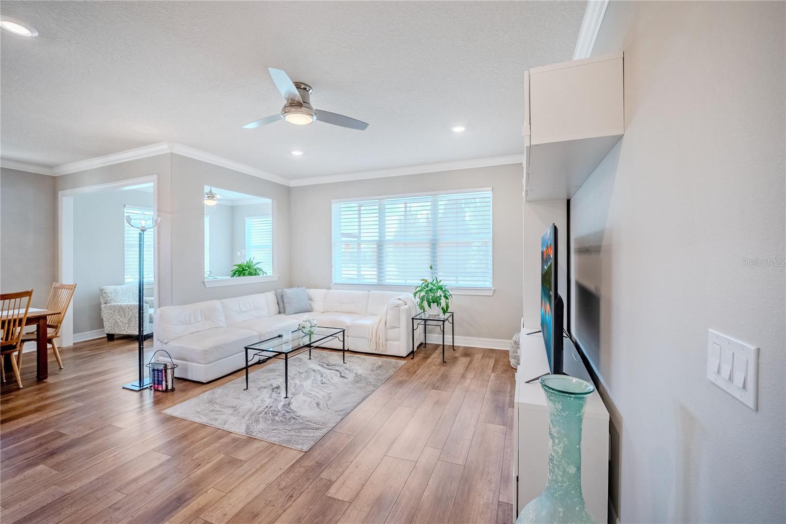 Image 22 of 51 For 6276 93rd Terrace