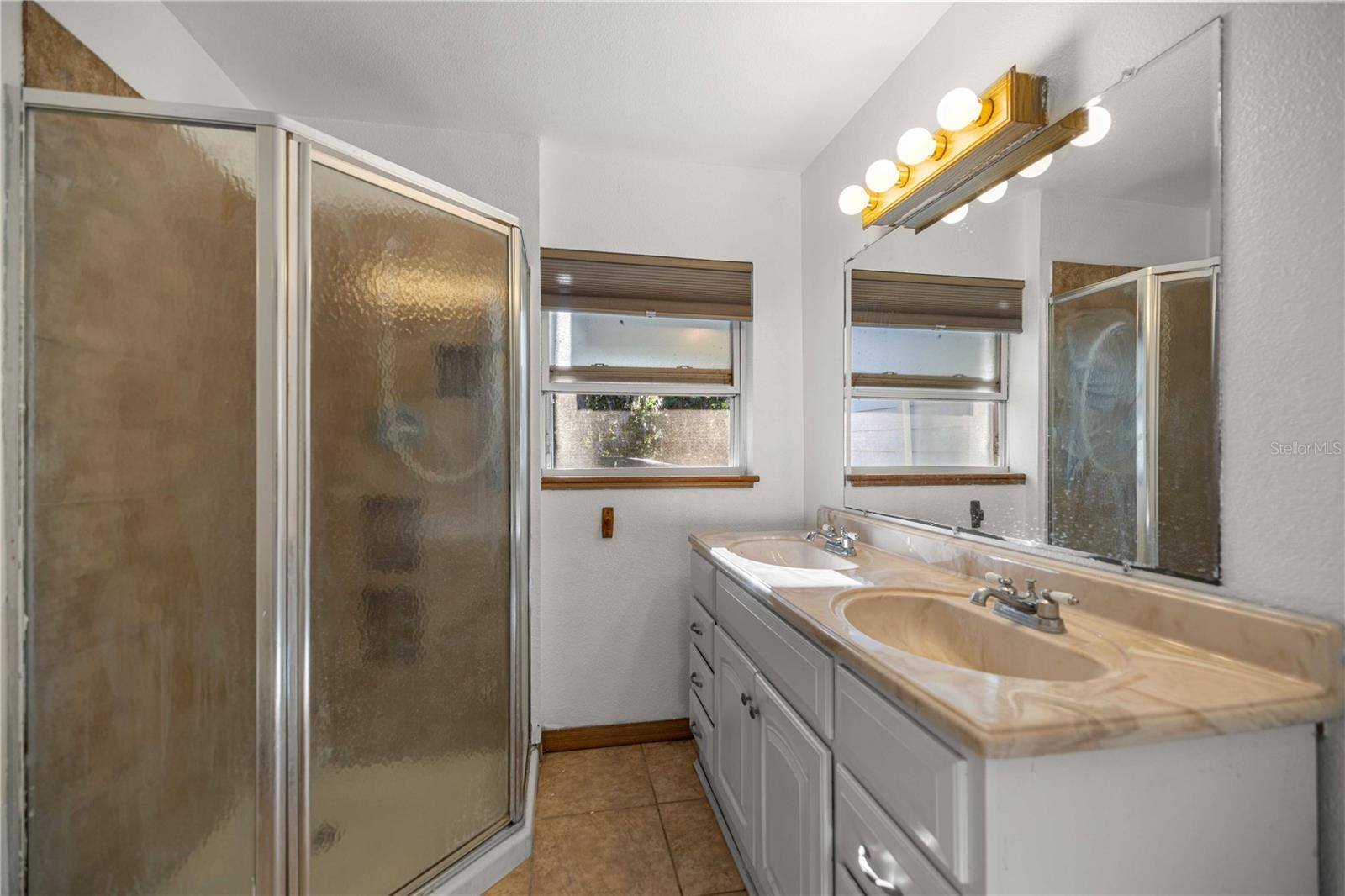 Image 6 of 31 For 3821 7th Avenue Road