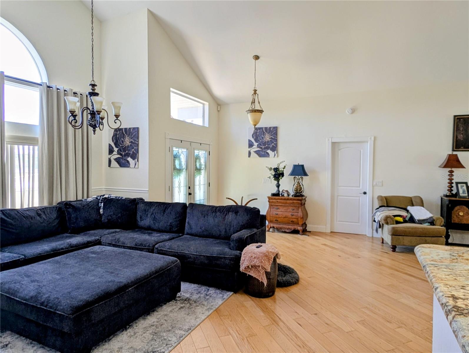 Image 14 of 49 For 1235 Hartford Street