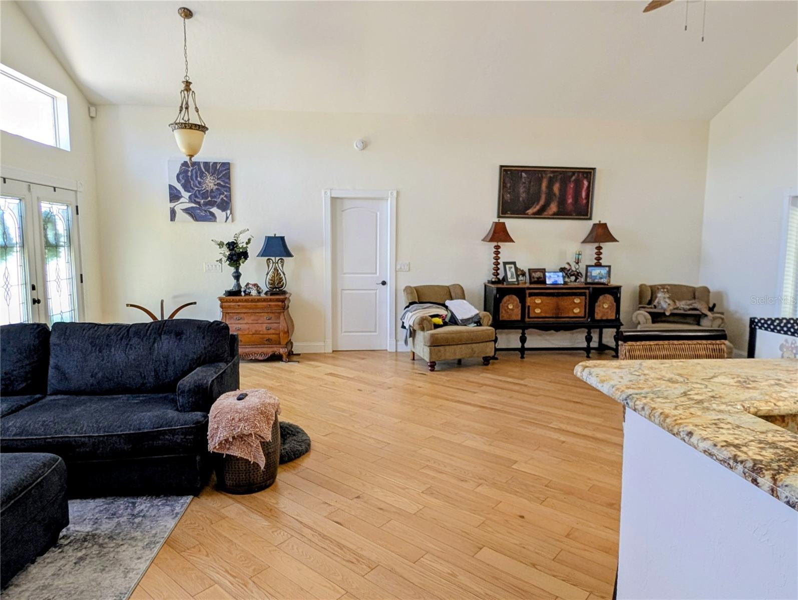 Image 16 of 49 For 1235 Hartford Street