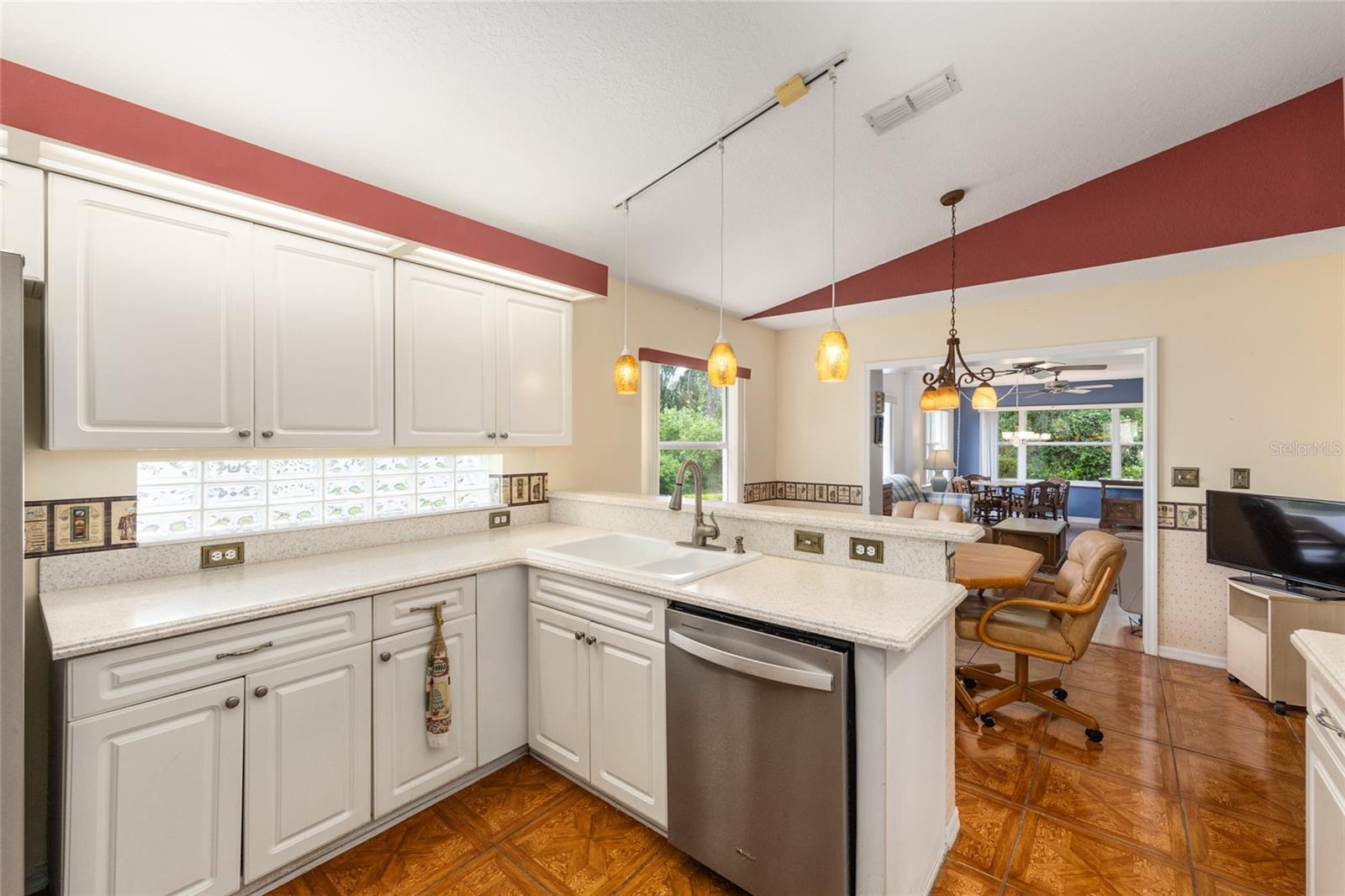 Image 11 of 62 For 11416 Sw 69th Cir