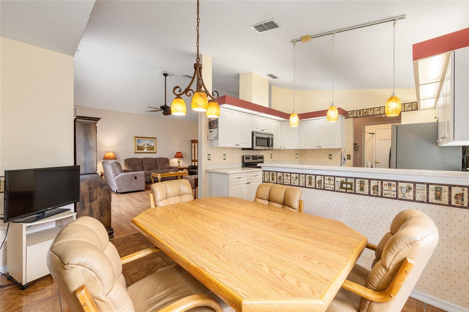 Image 17 of 62 For 11416 Sw 69th Cir