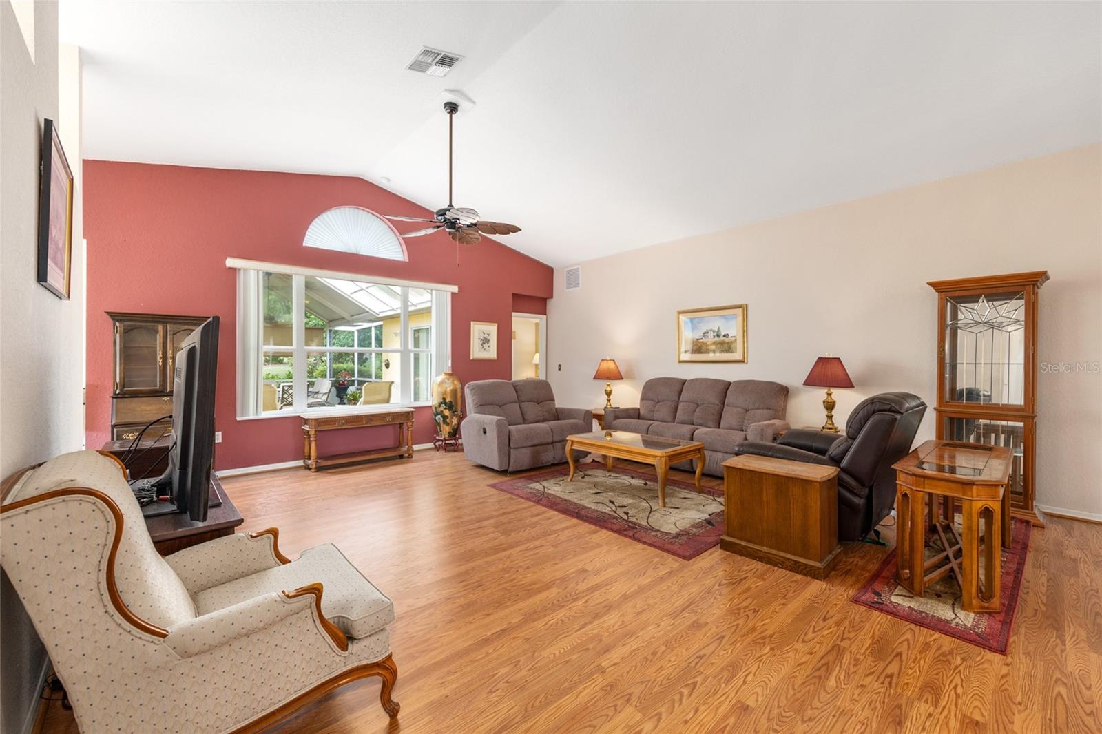 Image 22 of 62 For 11416 Sw 69th Cir