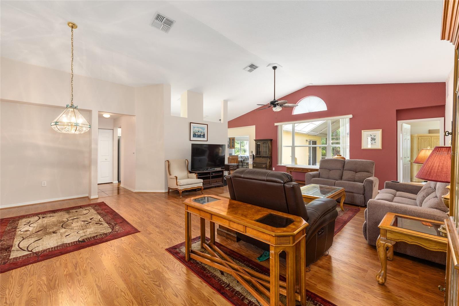 Image 23 of 62 For 11416 Sw 69th Cir