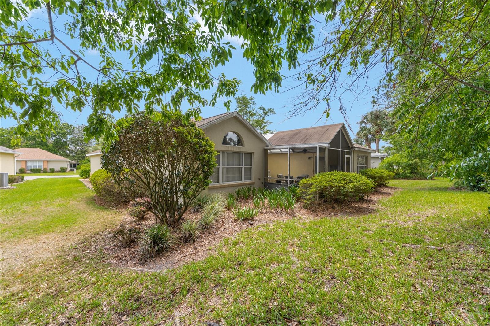 Image 8 of 62 For 11416 Sw 69th Cir