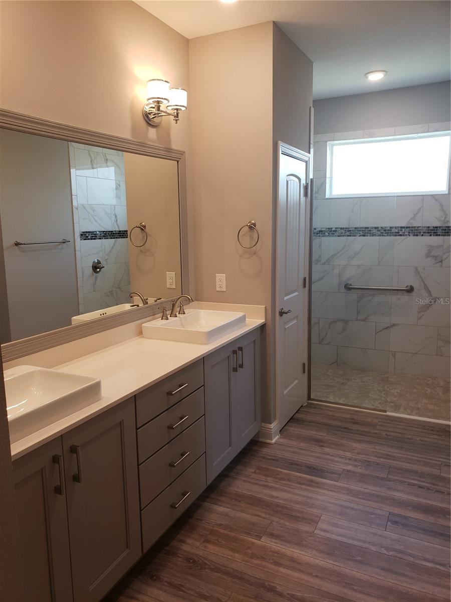 Image 15 of 21 For 9013 79th Lane