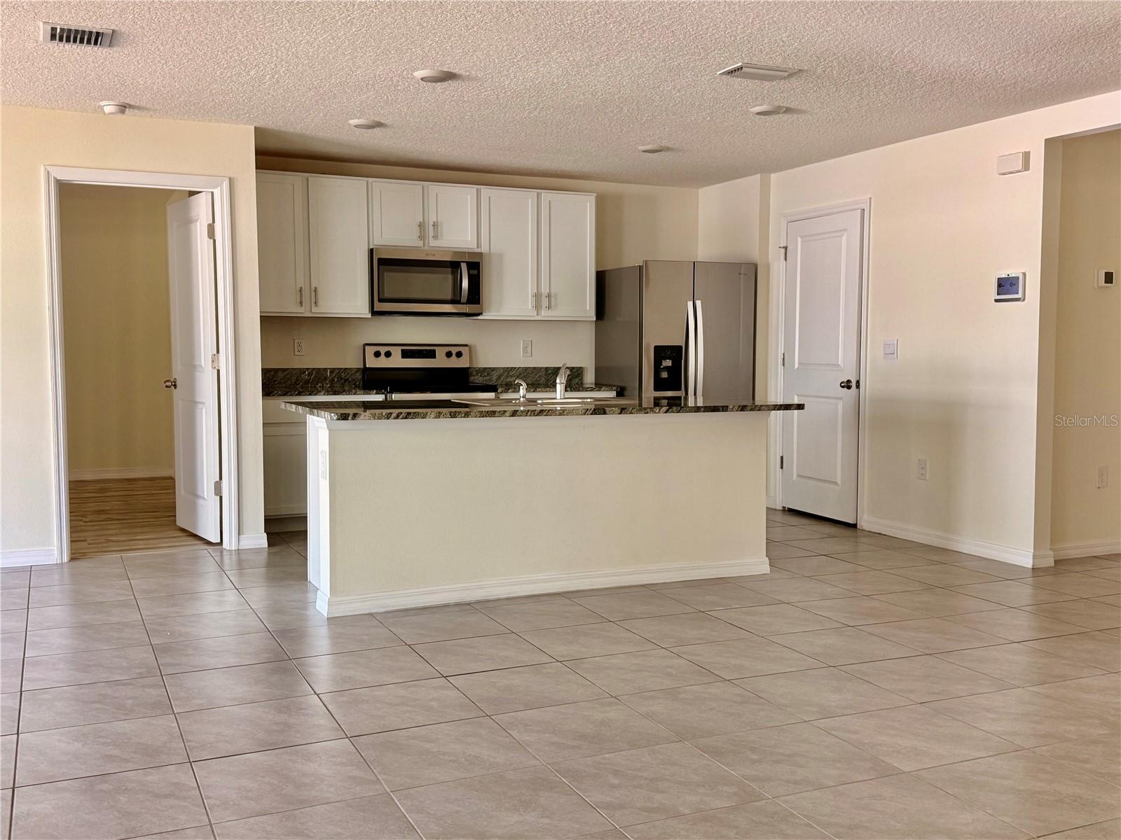 Image 6 of 16 For 4119 Autumn Amber Drive
