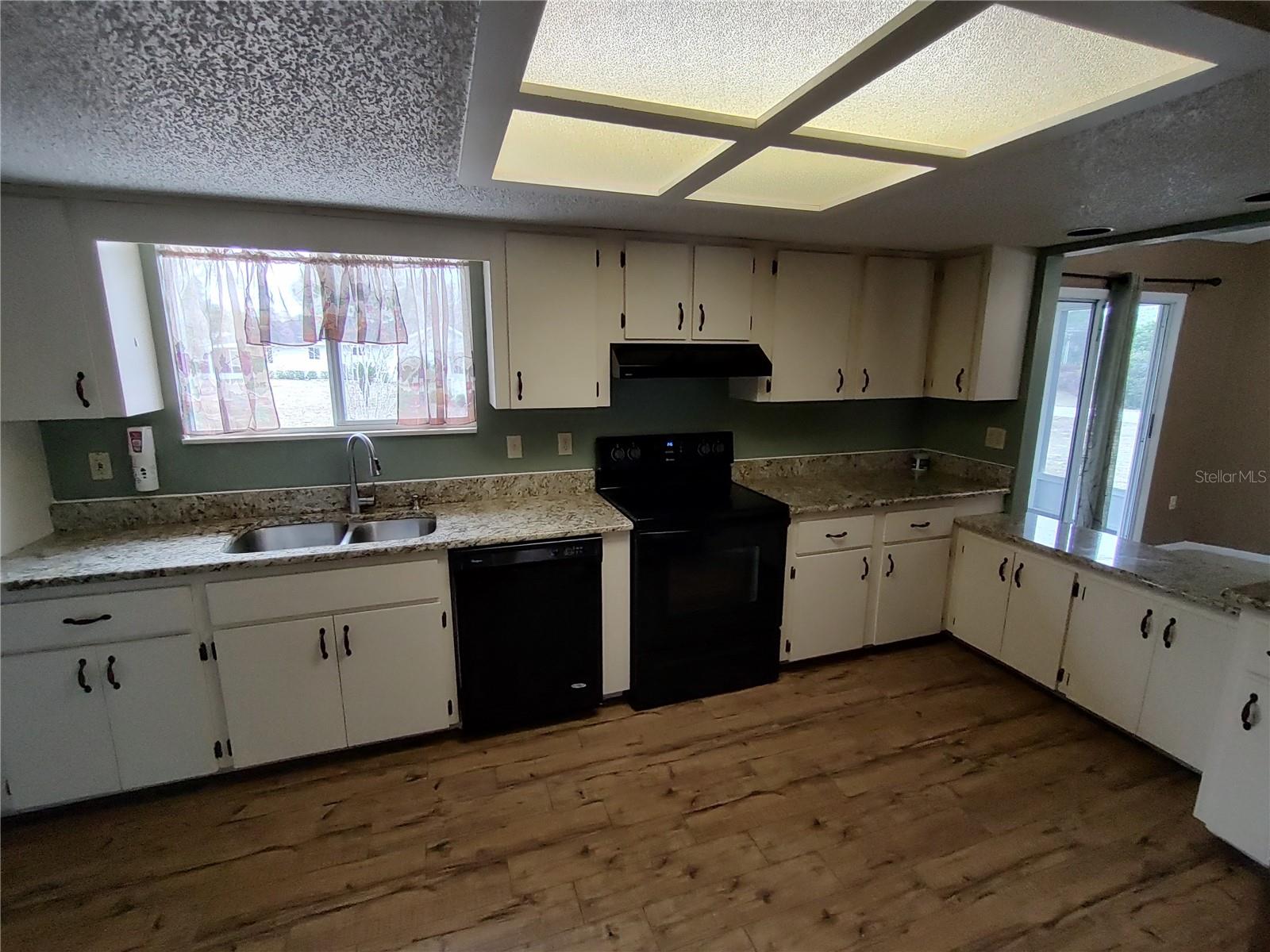 Image 4 of 6 For 8792 116th Place Road
