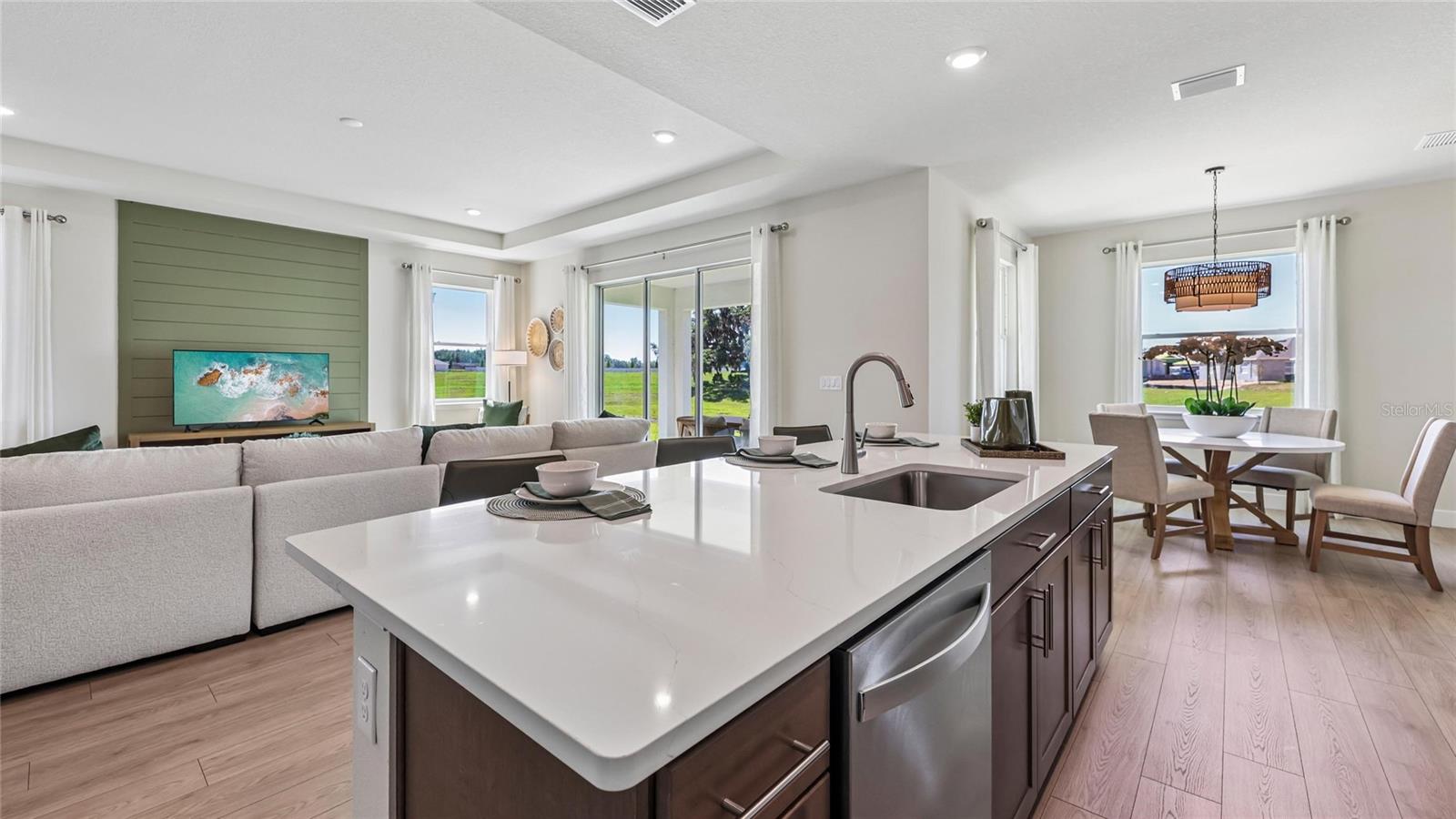 Image 11 of 34 For 1553 127th Drive