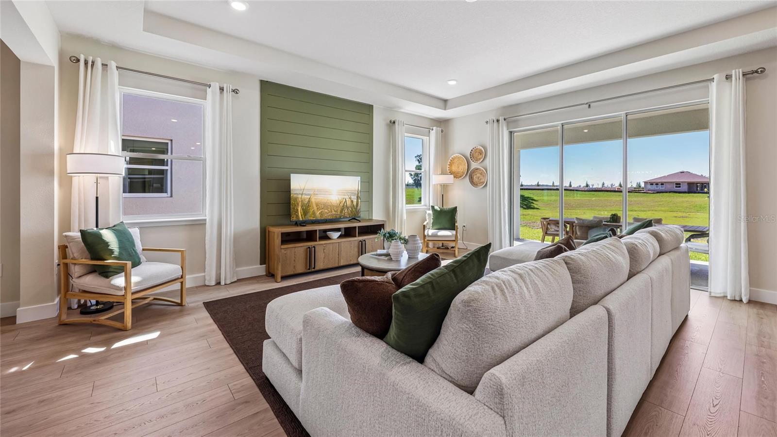 Image 5 of 34 For 1553 127th Drive