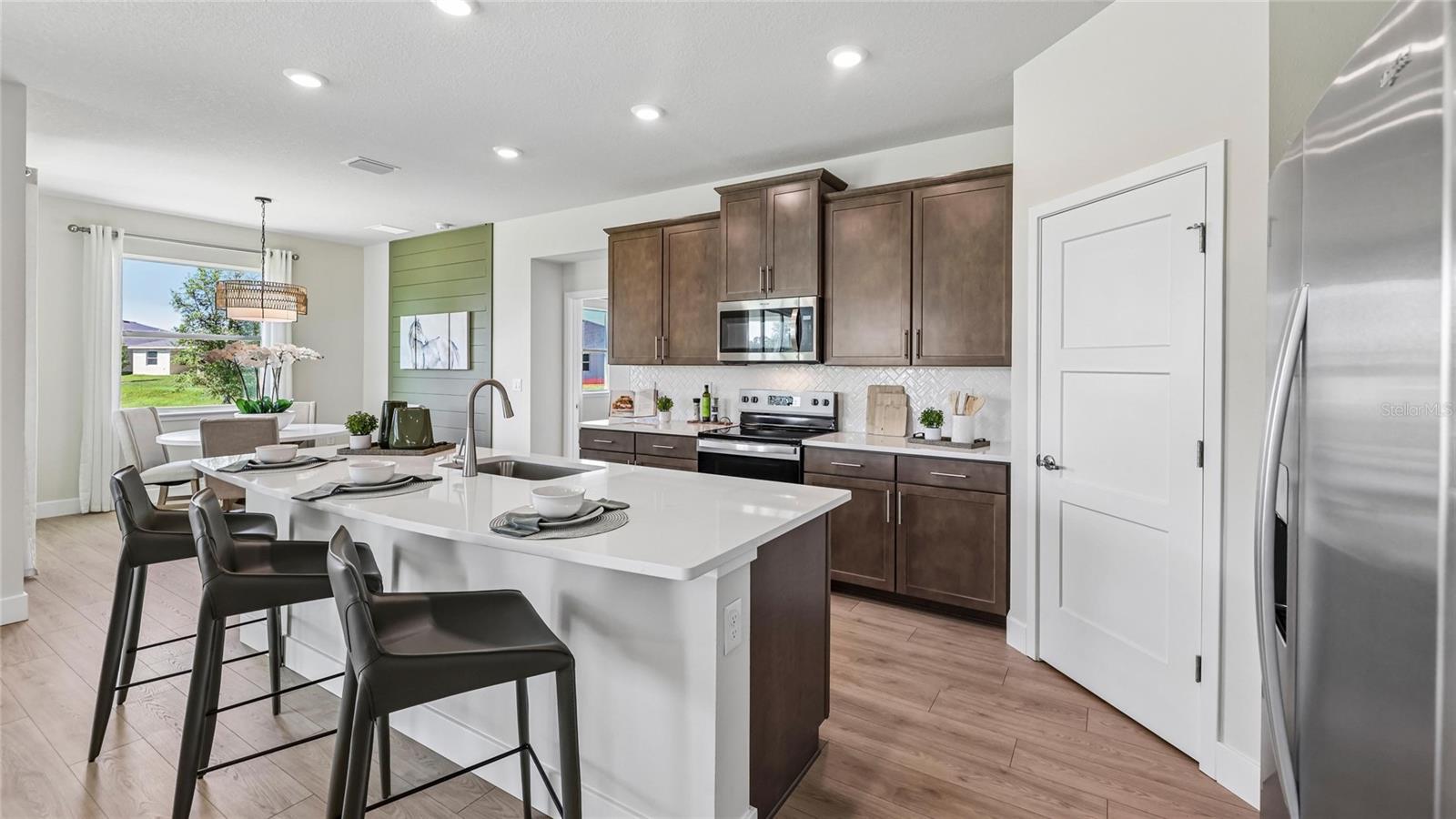 Image 8 of 34 For 1553 127th Drive