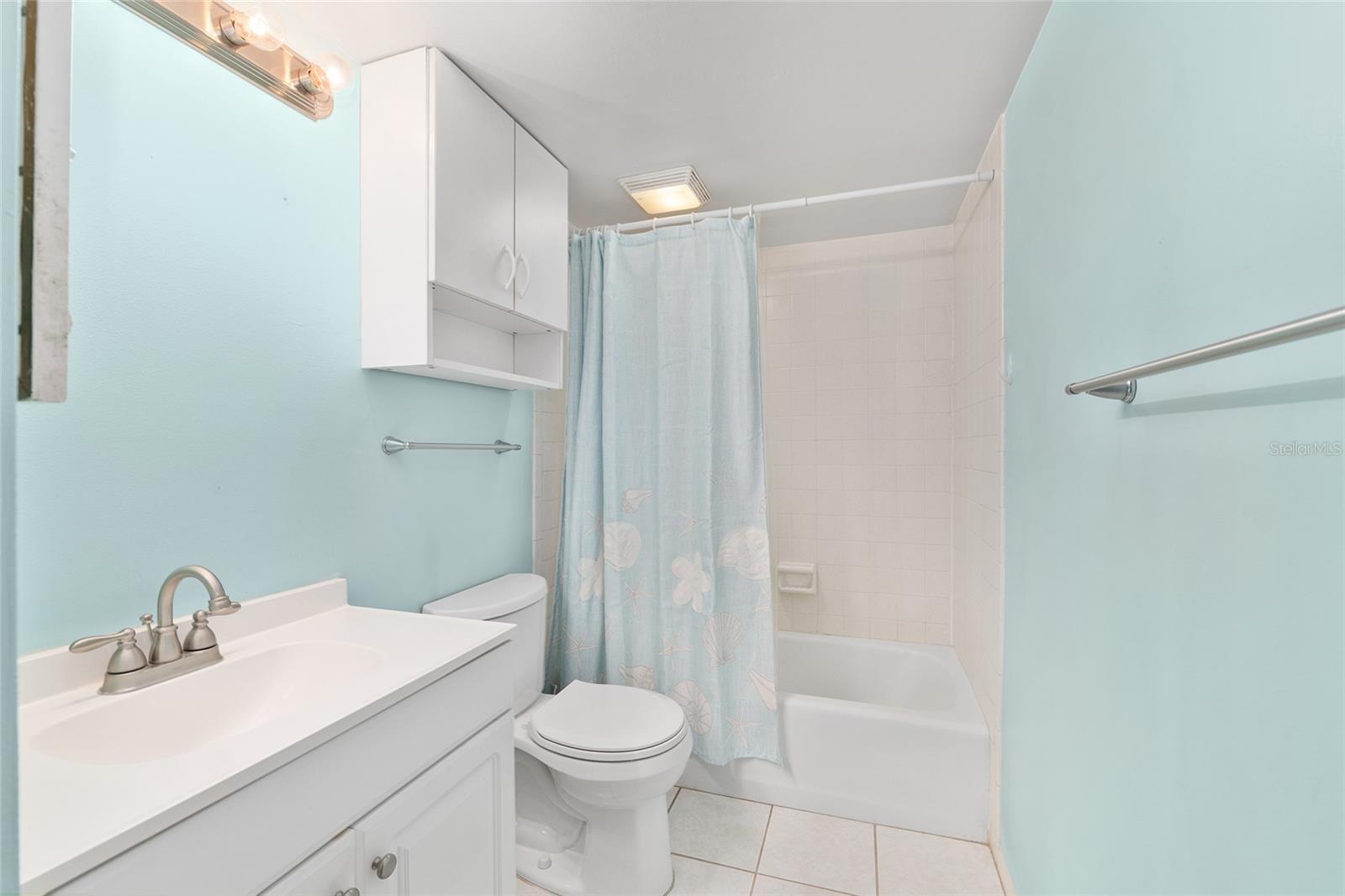 Image 30 of 47 For 467 Midway Drive A