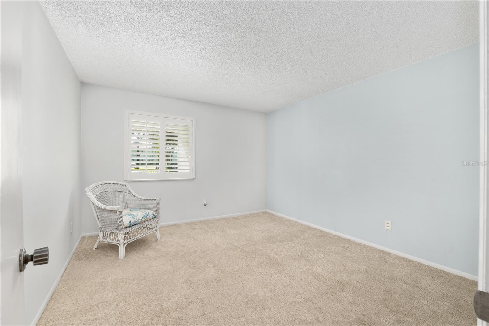 Image 31 of 47 For 467 Midway Drive A