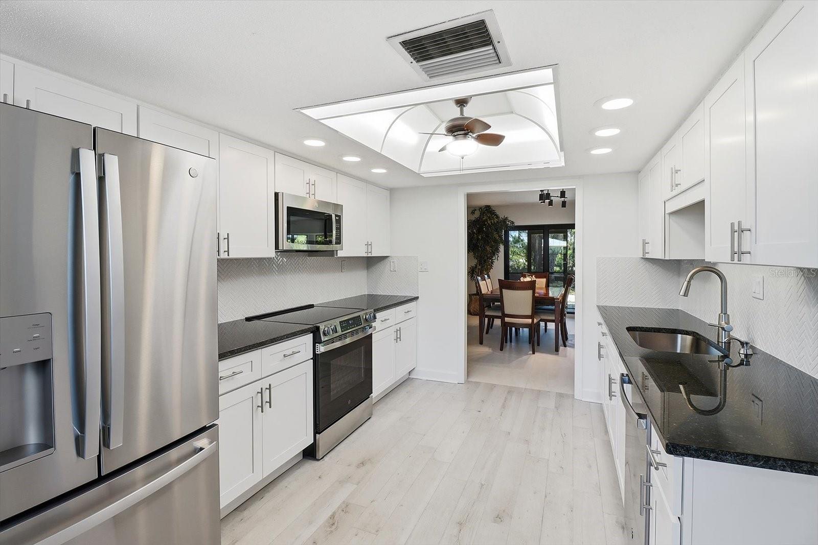 Image 13 of 56 For 11328 Bayshore Drive