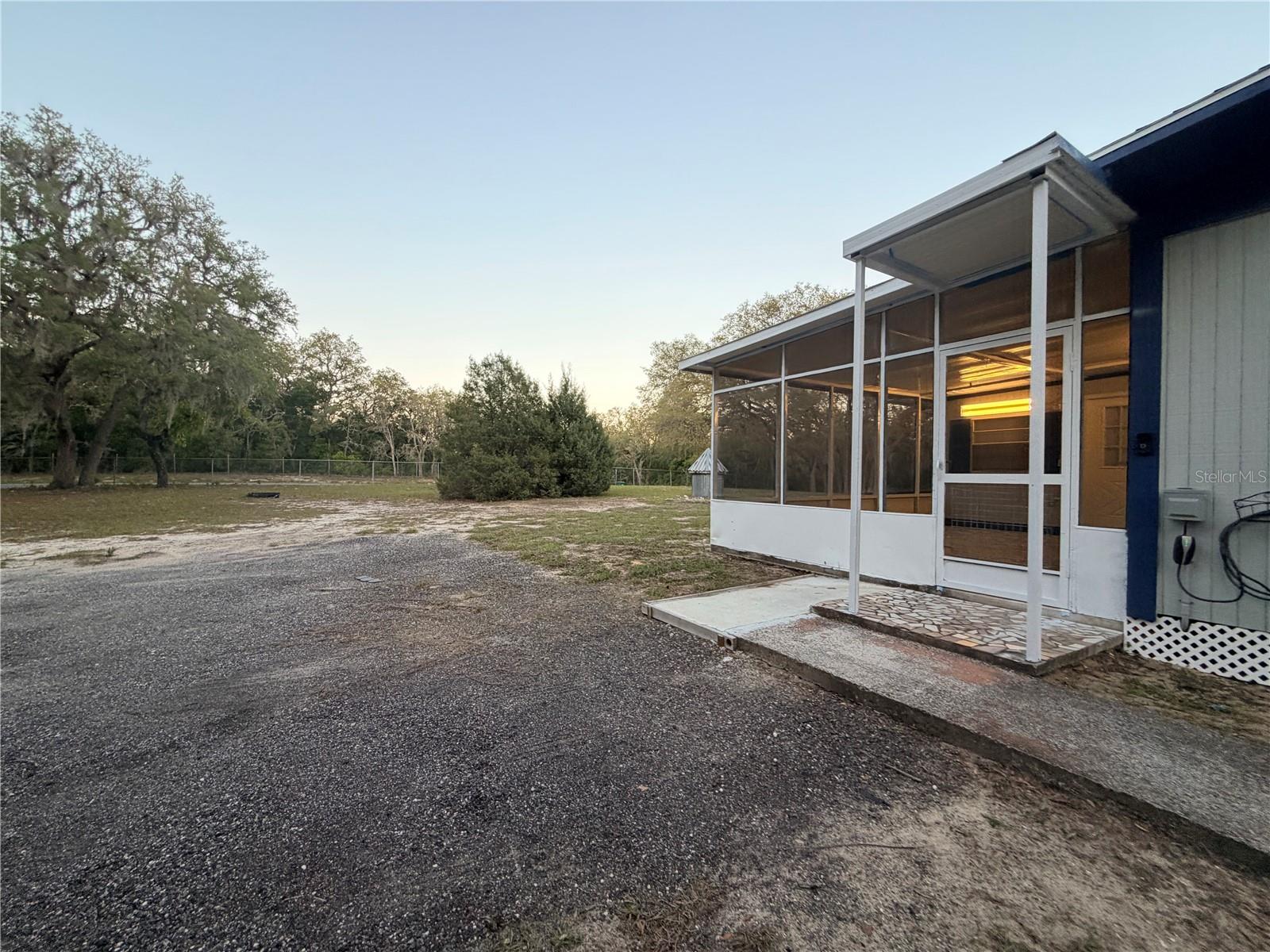 Image 15 of 70 For 4880 Highland Park Drive