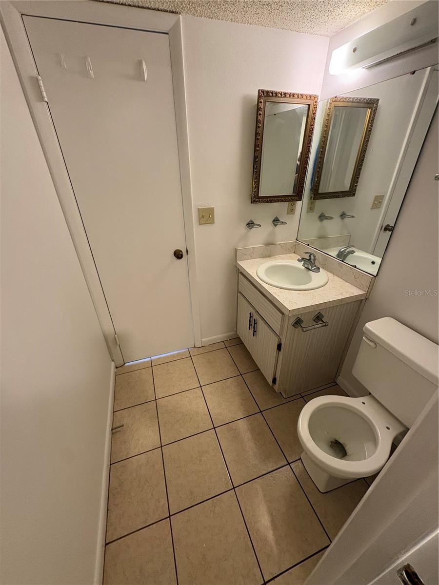 Image 7 of 11 For 593 Fairways Circle A