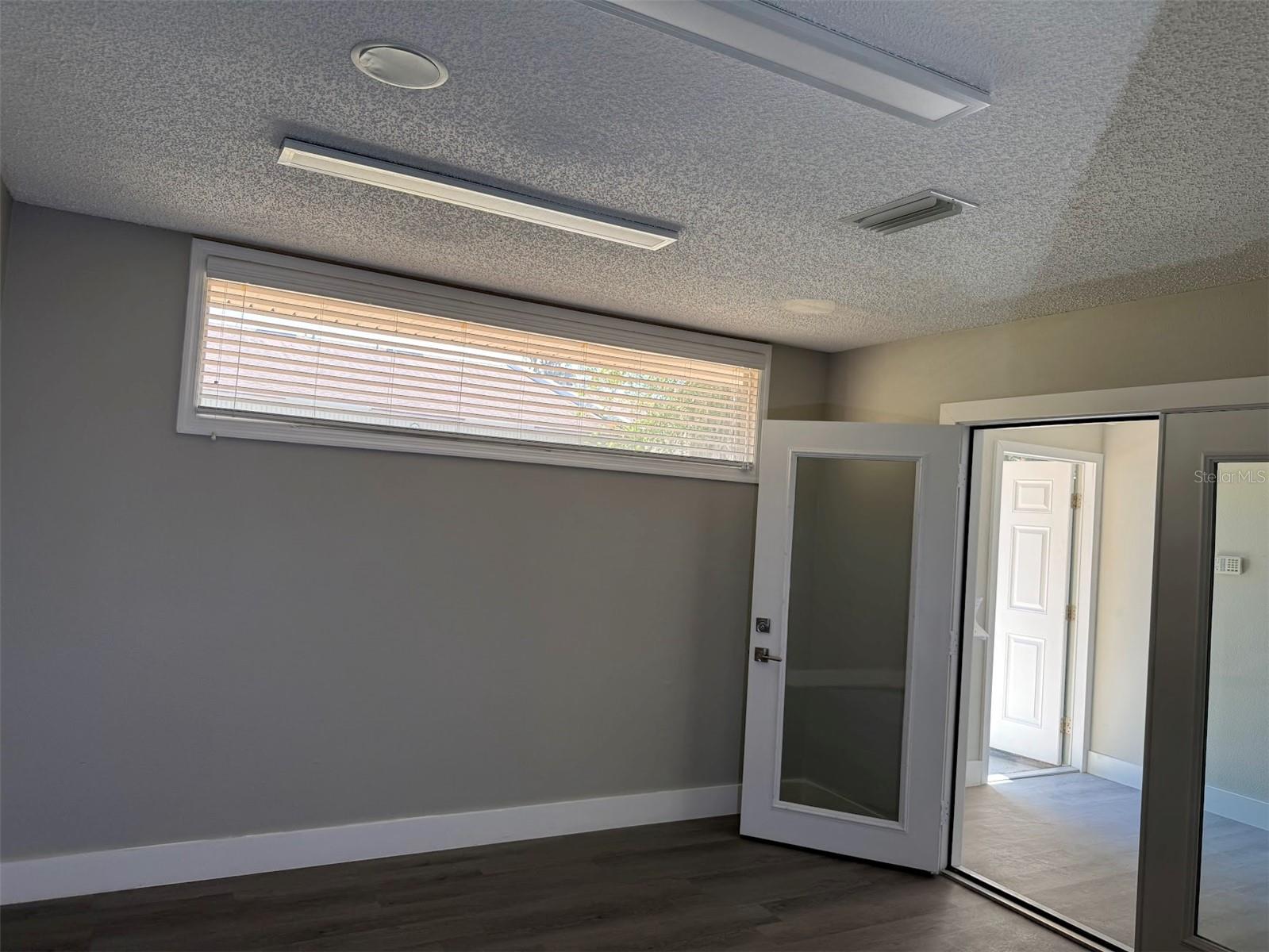 Image 6 of 17 For 2801 College Road 22