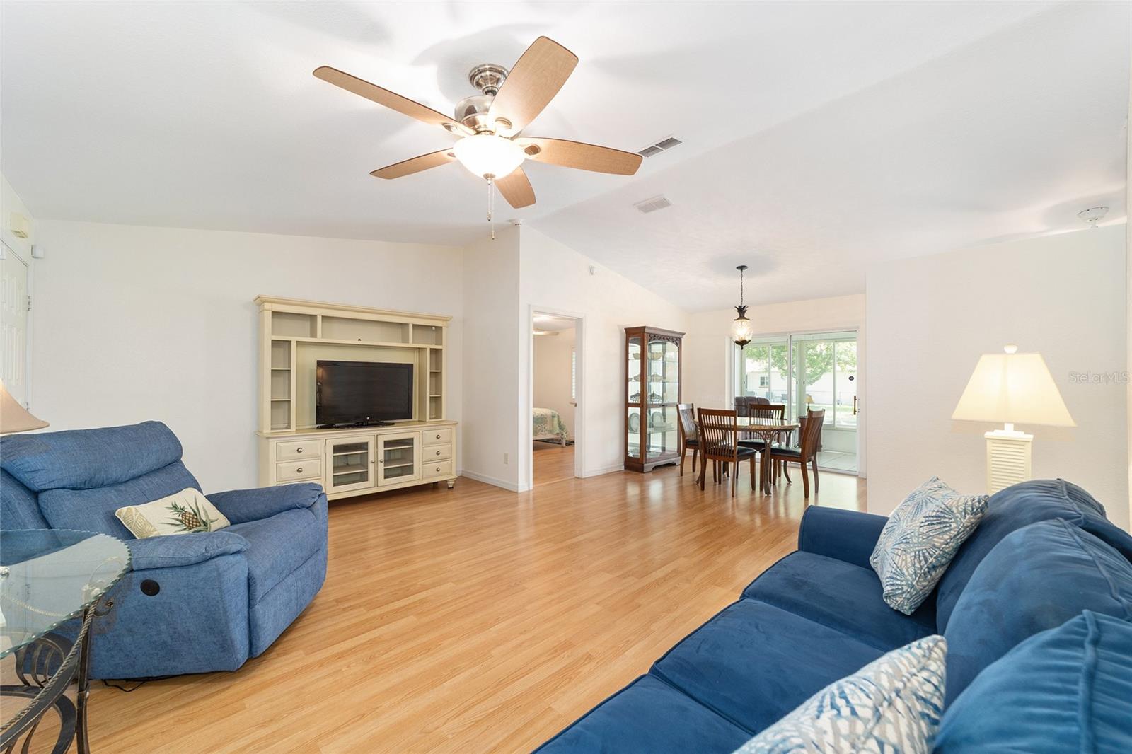 Image 8 of 40 For 10169 63rd Avenue