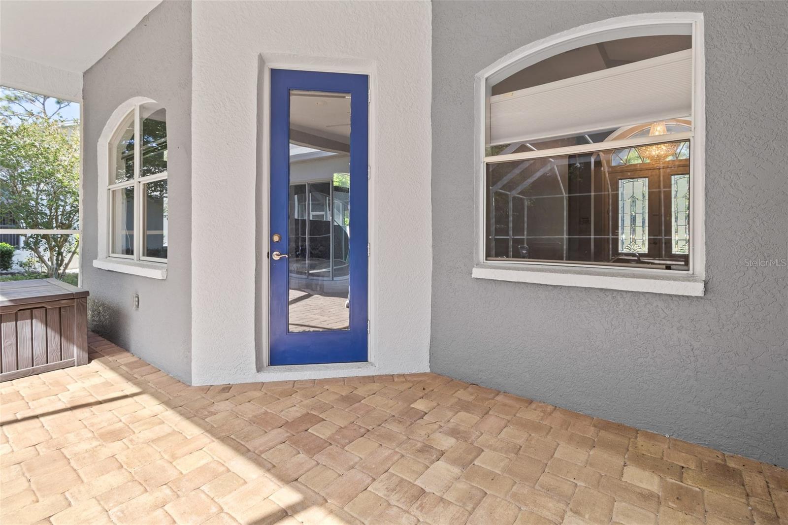 Image 61 of 75 For 109 Douglas Street