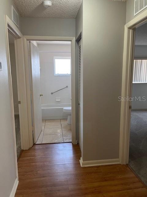 Image 5 of 14 For 9758 96th Street