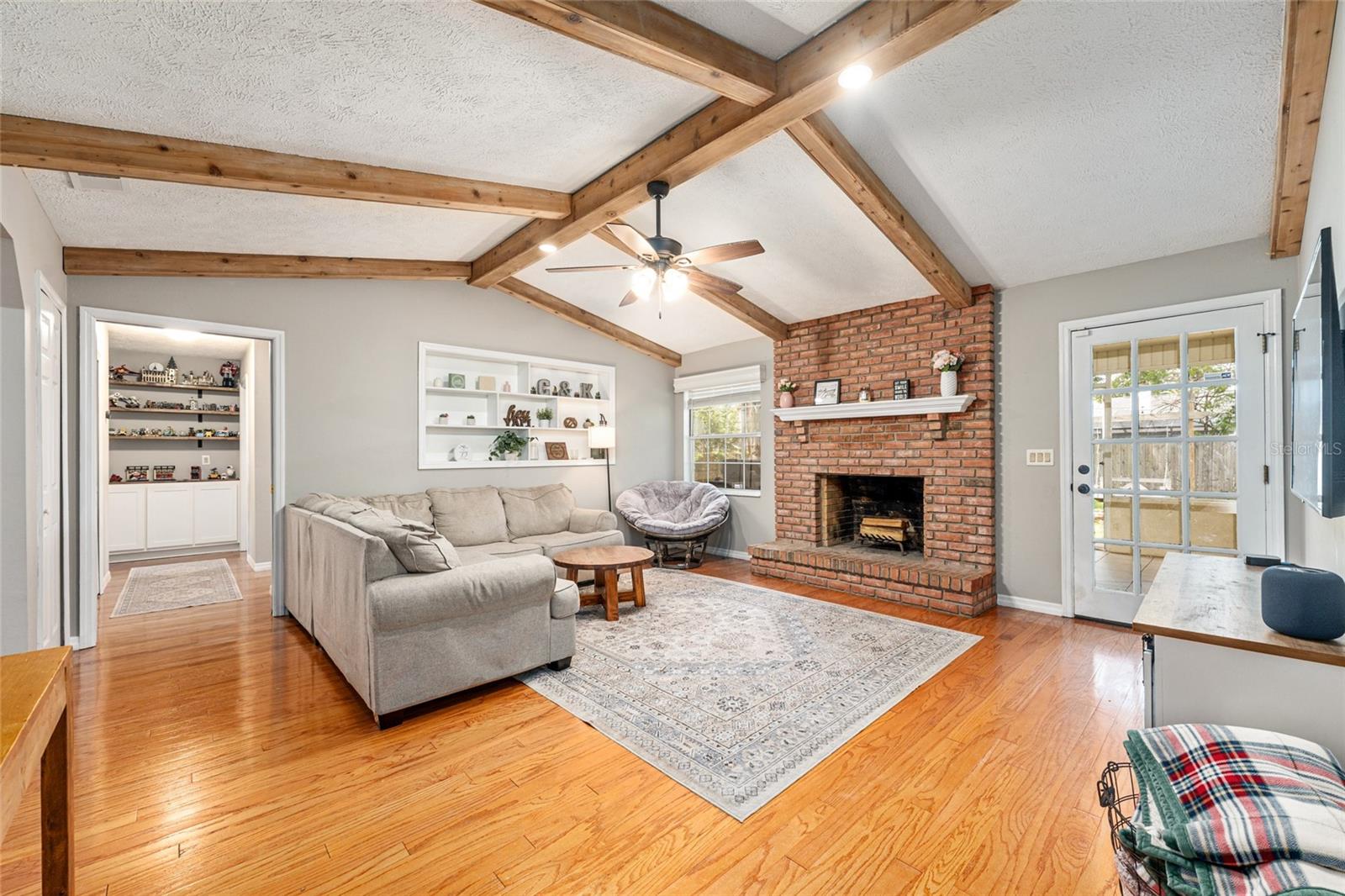 Image 12 of 59 For 986 57th Avenue