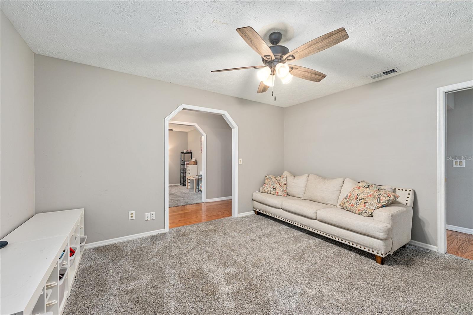 Image 21 of 59 For 986 57th Avenue