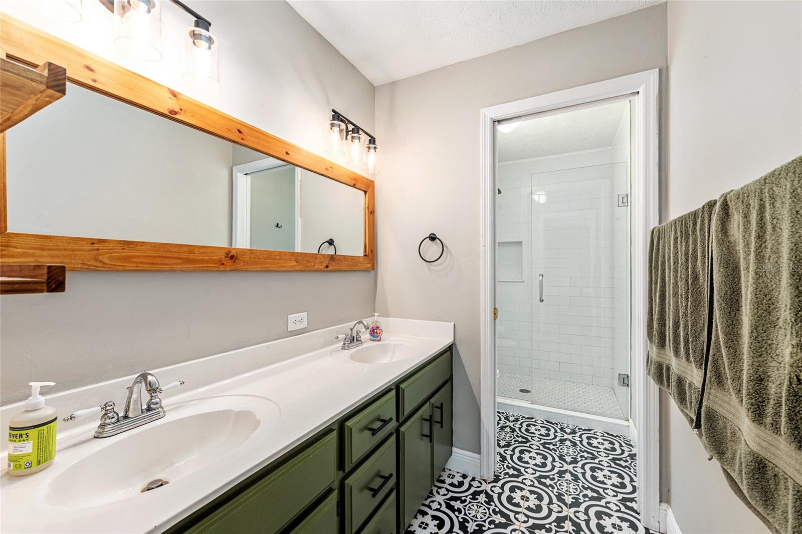 Image 33 of 59 For 986 57th Avenue