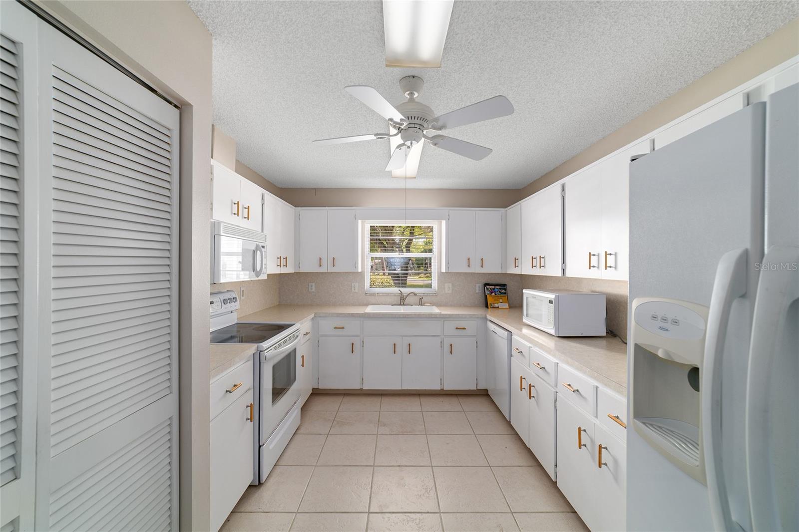 Image 24 of 44 For 9121 83rd Court A