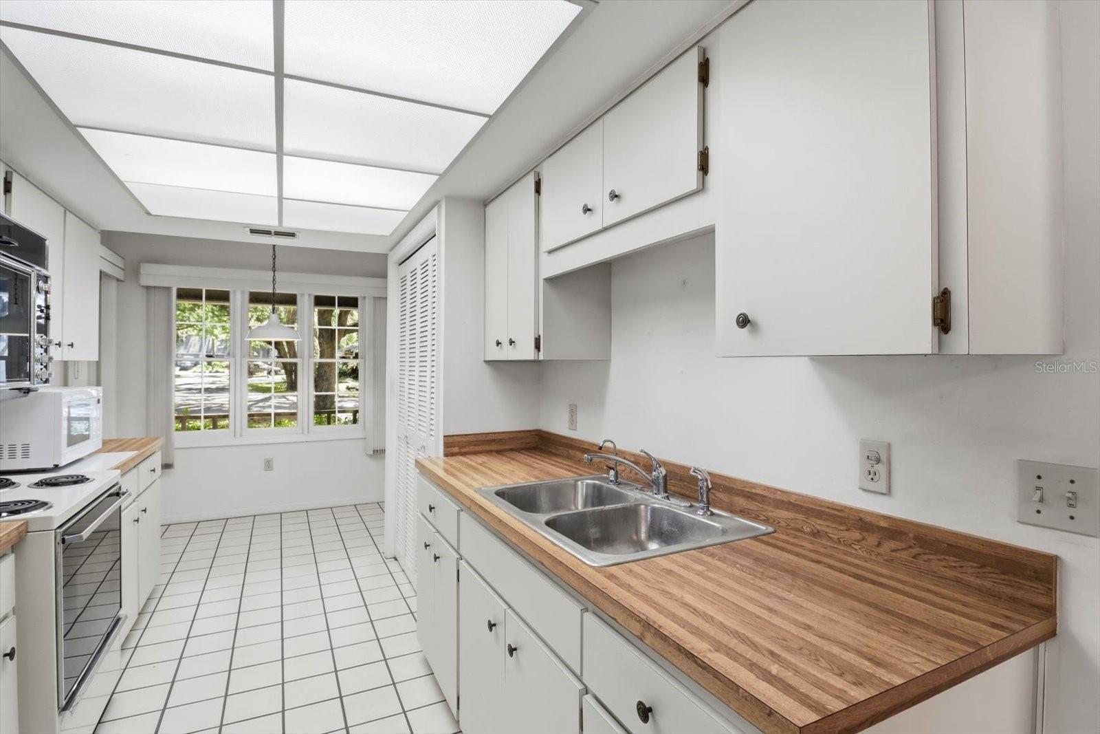 Image 18 of 46 For 3840 Parkside Village Terrace