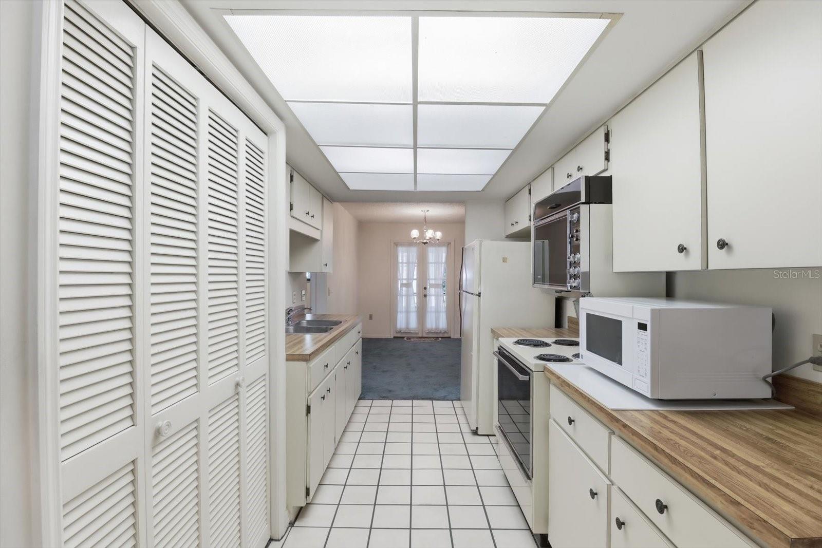 Image 20 of 46 For 3840 Parkside Village Terrace