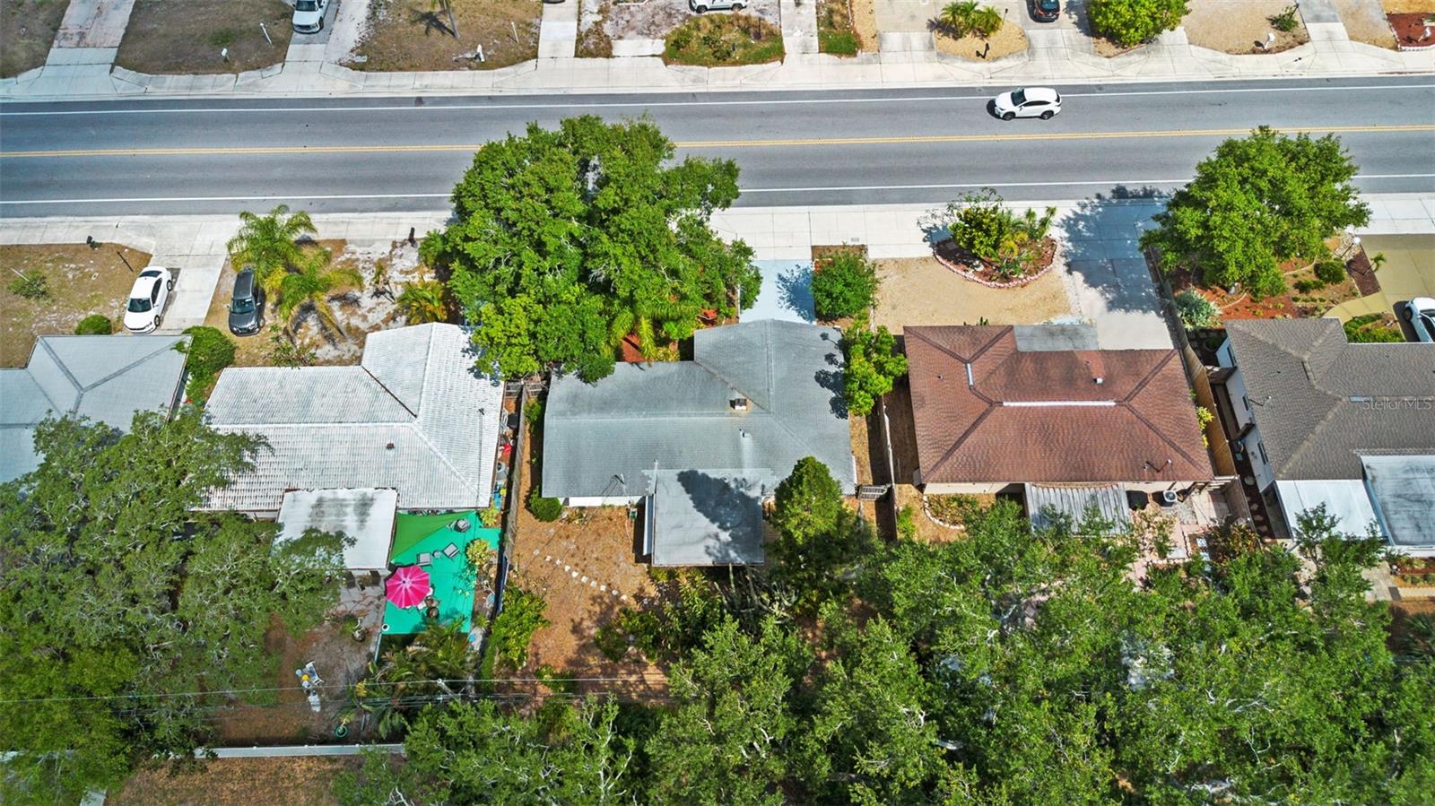 Image 21 of 25 For 2047 Greenbriar Boulevard